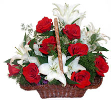 sepette g�l ve kazablankalar  �i�ek�i Temelli �i�ek servisi , �i�ek�i adresleri 