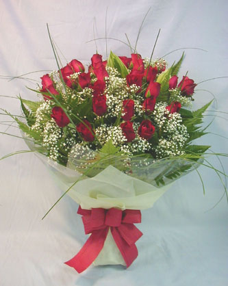 Temelli anneler g�n� �i�ek yolla  sevenlere �zel 11 adet g�l