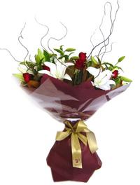 �i�ek�i Temelli �i�ek servisi , �i�ek�i adresleri  7 adet kirmizi g�l 2 adet kazablanka buketi