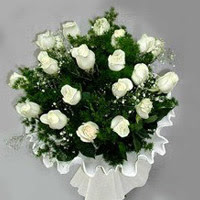 Temelli �i�ek online �i�ek sipari�i  11 adet beyaz g�l buketi ve bembeyaz amnbalaj