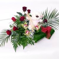 Temelli Ankara hediye sevgilime hediye �i�ek  cam i�erisinde 3 orkide 7 g�l ve ayicik