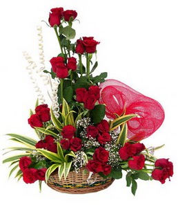 Temelli ankara �i�ek sipari�i �i�ek g�nderme  25 adet k�rm�z� g�l sepeti �i�e�i