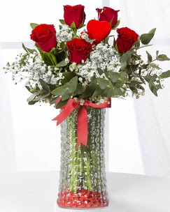 5 adet k�rm�z� g�l kalp �ubuk cam vazoda Ankara Temelli online �i�ek g�nderme sipari� 