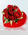 Temelli ankara �i�ek sipari�i �i�ek g�nderme  Kalp kutuda 9 adet G�ller 