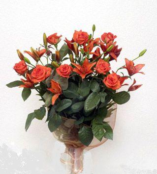 9 adet g�l ve 3 adet lilyum �i�egi buketi  Temelli ankara �nternetten �i�ek sipari�i 