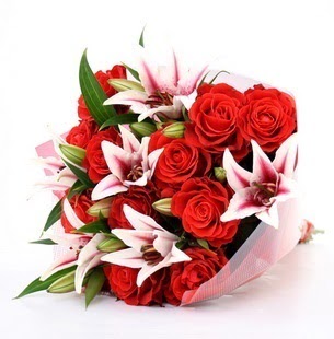 Ankara Temelli �i�ek sat��� online �i�ek�i , �i�ek sipari�i  3 dal kazablanka ve 11 adet k�rm�z� g�l