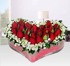 Kalp i�erisinde 10 adet k�rm�z� g�l ankara �i�ek yolla Temelli �i�ek�i telefonlar� 