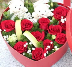 2 adet ay�c�k 9 k�rm�z� g�l kalp i�erisinde Ankara Temelli kaliteli taze ve ucuz �i�ekler 